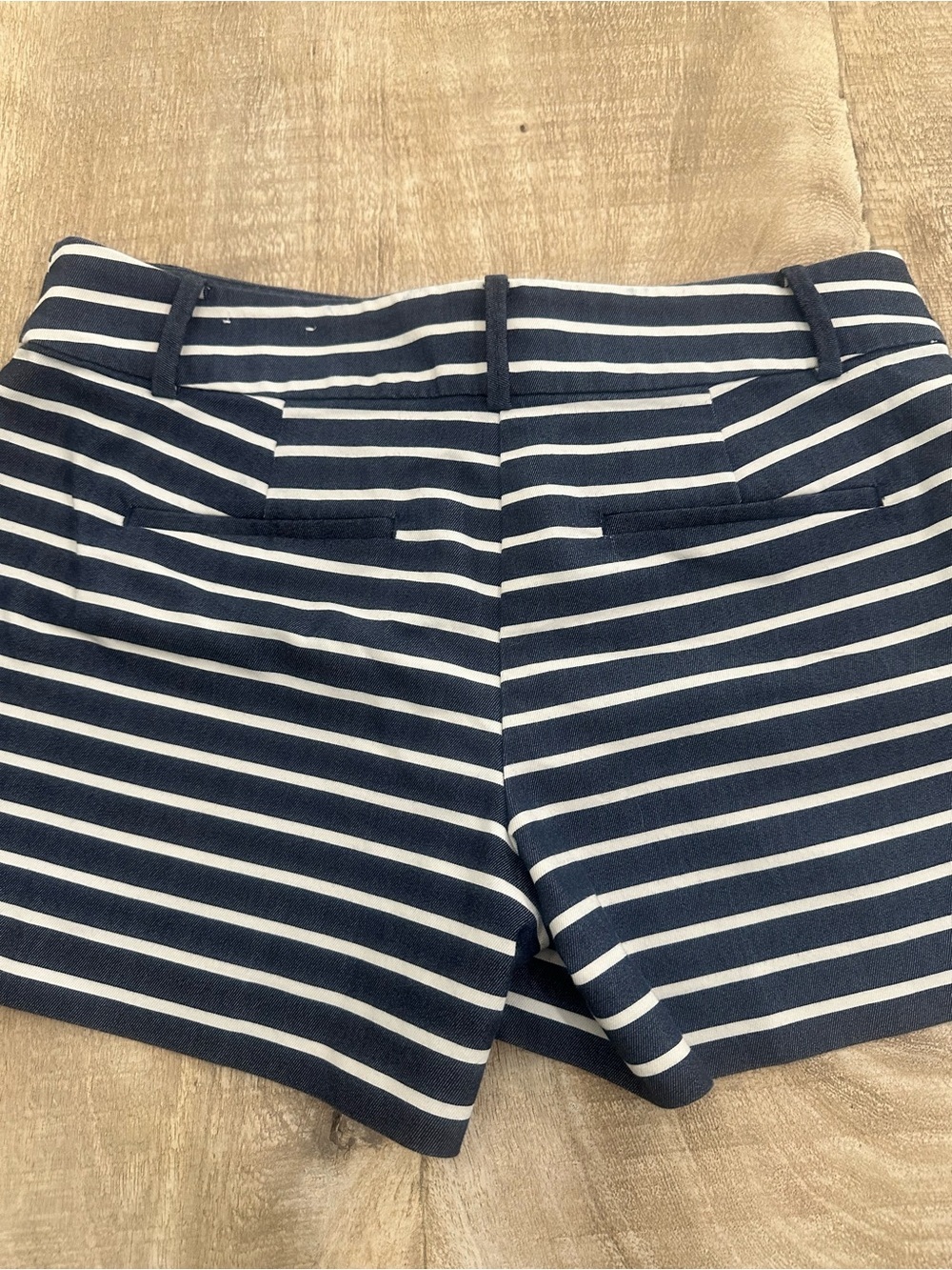 Ann Taylor LOFT Riviera Striped Shorts | Size 2 | Navy Resort Classic - Picture 12 of 16